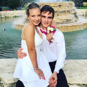 Meet your Posher, Amberly